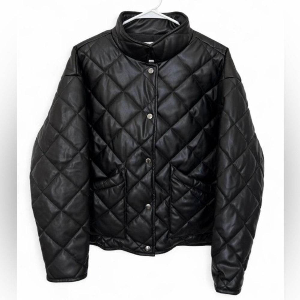 Women's Z Supply Black Faux Leather‎ Quilted Puffer Jacket Medium Modern Trendy